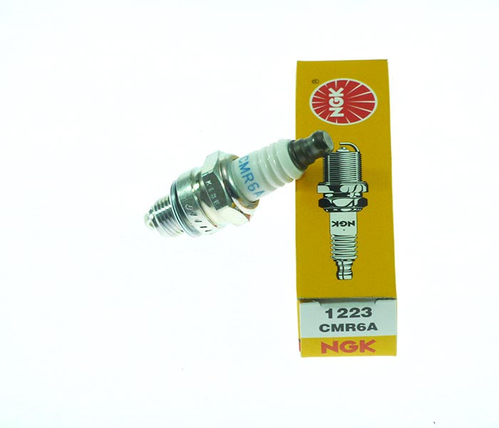 Candela NGK BPMR6A Candela Di Accensione NGK BPMR6A (6726) - Originale, Colore Bianco/Rame, Per Motori A Benzina Minarelli Mr6 Candela NGK BPMR6A Candela Di Accensione NGK BPMR6A (6726) - Originale, Colore Bianco/Rame, Per Motori A Benzina Minarelli Mr6